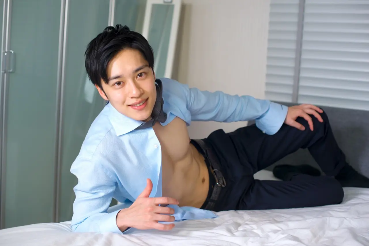 Model and gay porn actor : Ryo Kanzaki