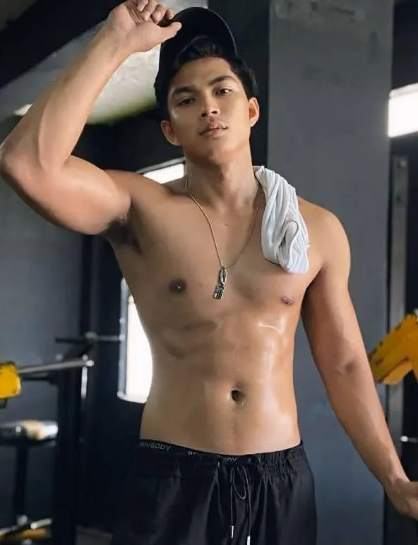 ผช.กับรักแร้ที่ทรงเสน่ห์