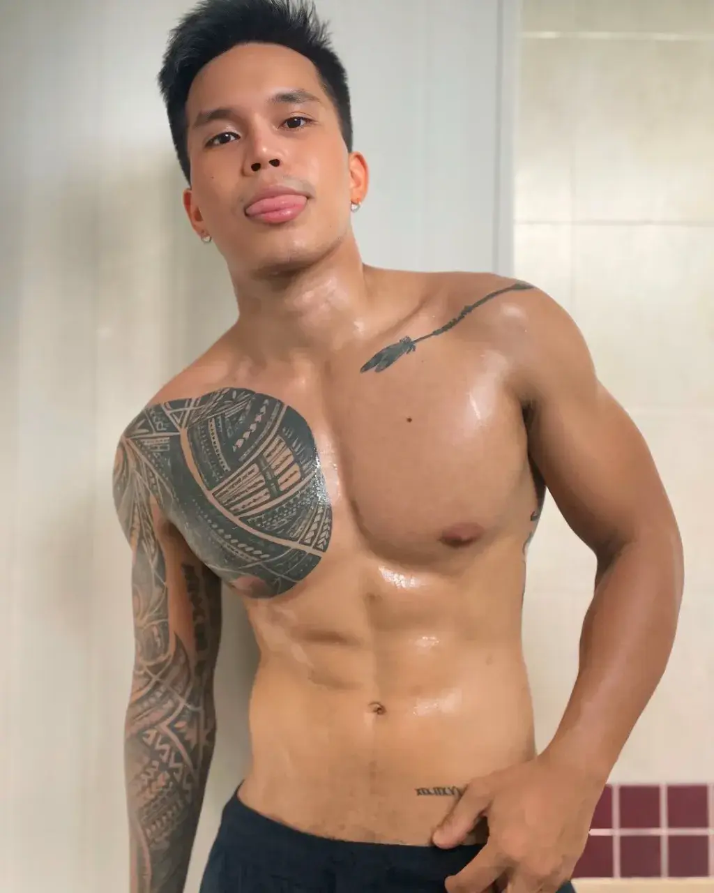 ซูมรอยสัก ปักจิต
