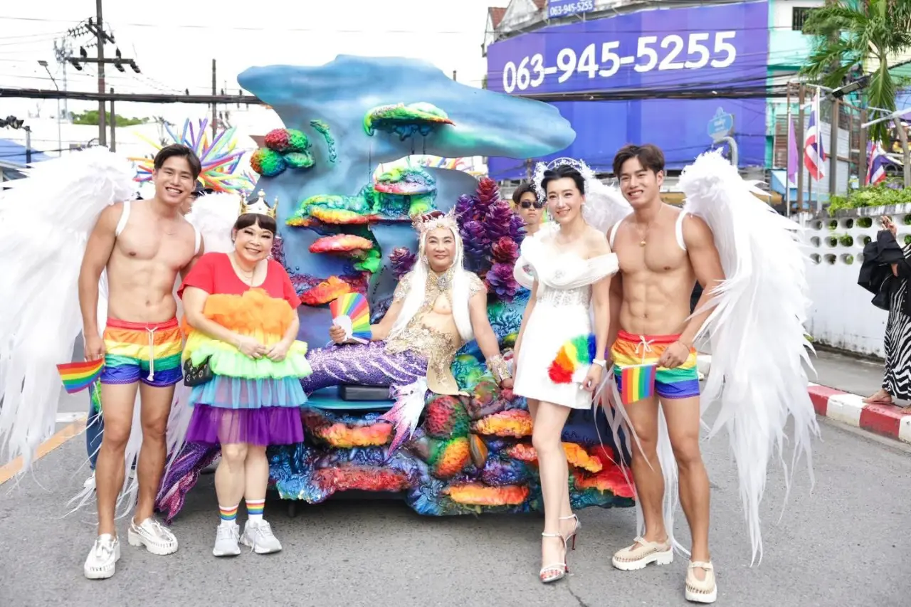 แฝดคนดัง งาน pride ภูเก็ต 2025