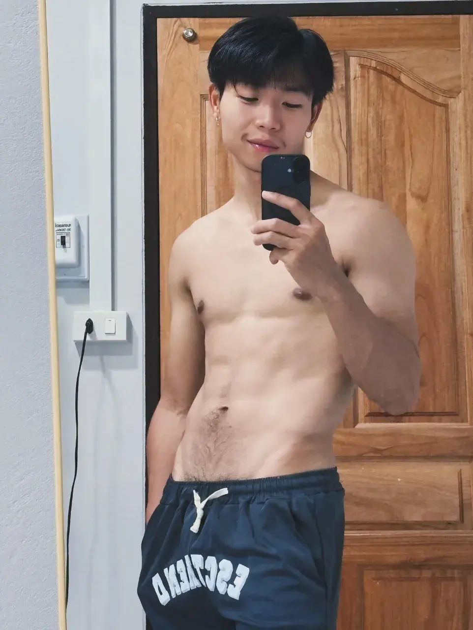 เอวพร้อมลั้น