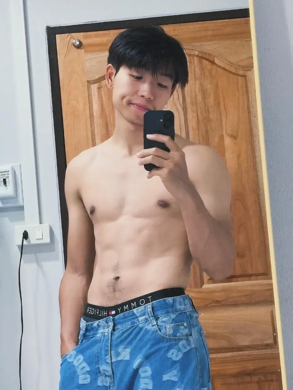 เอวพร้อมลั้น