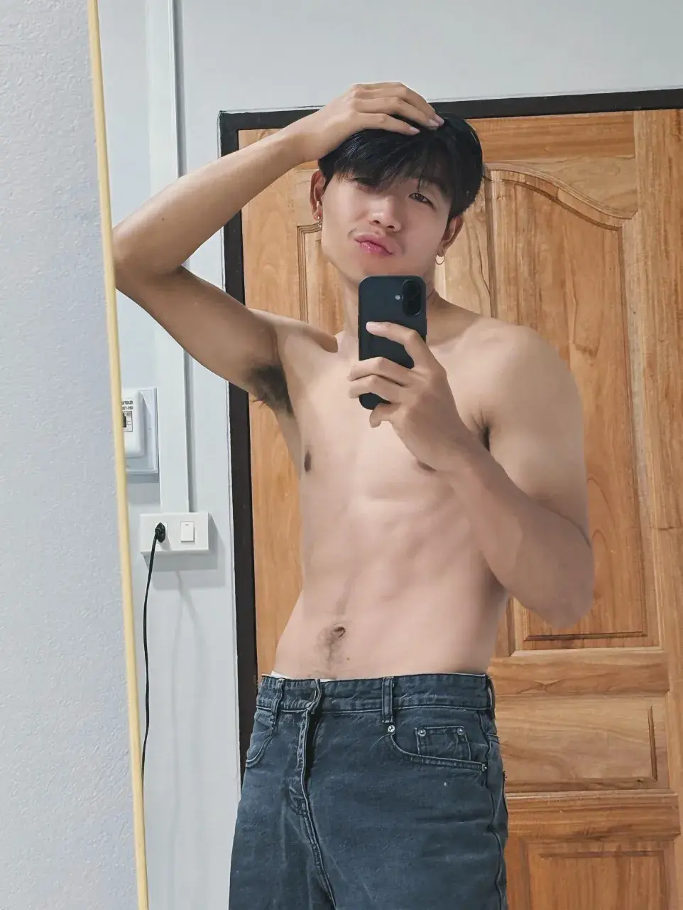 เอวพร้อมลั้น