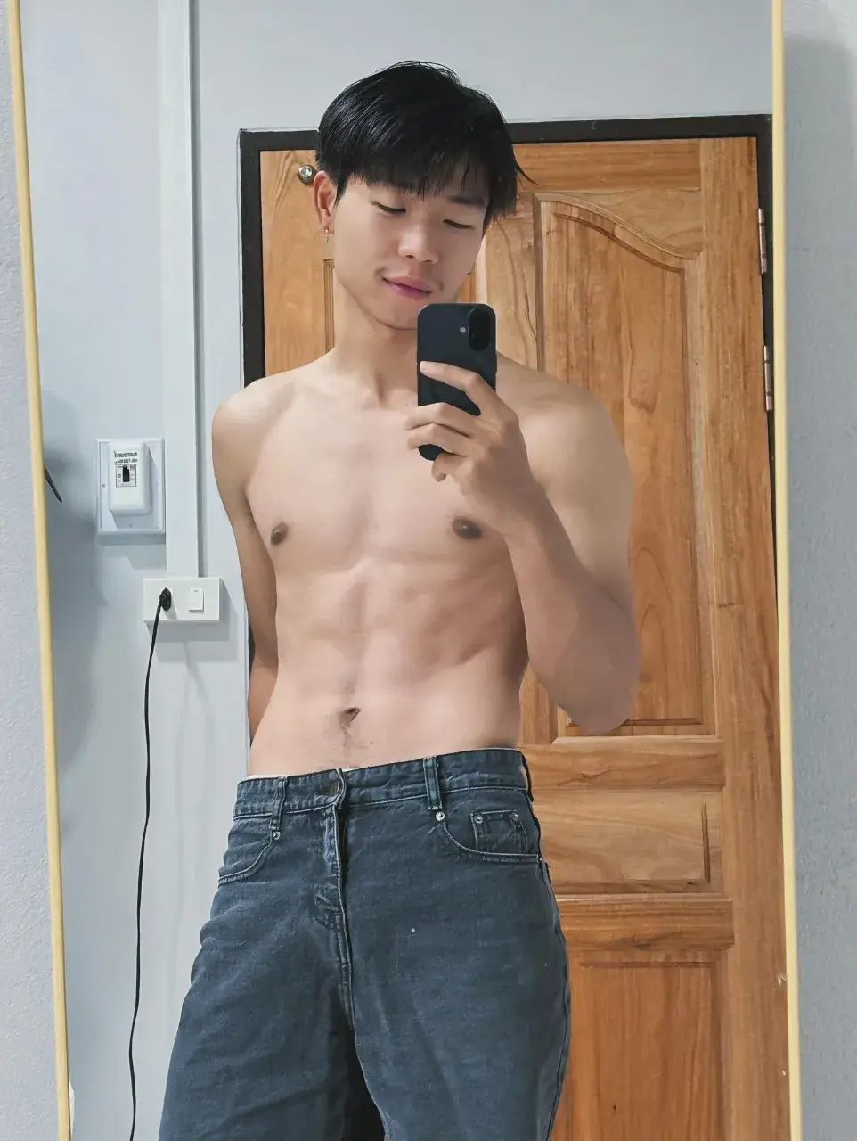 เอวพร้อมลั้น