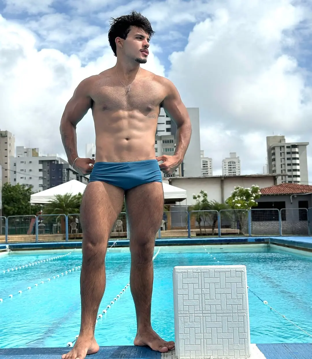 Cool GUY : J&uacute;nior Soares