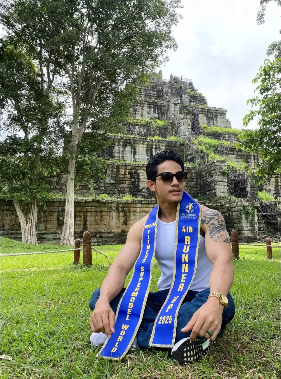 นายเเบบหนุ่มเขมร