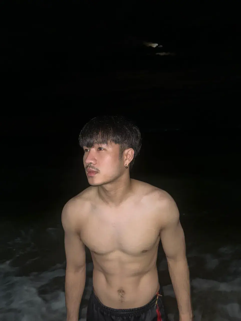 กรุบกรอบ