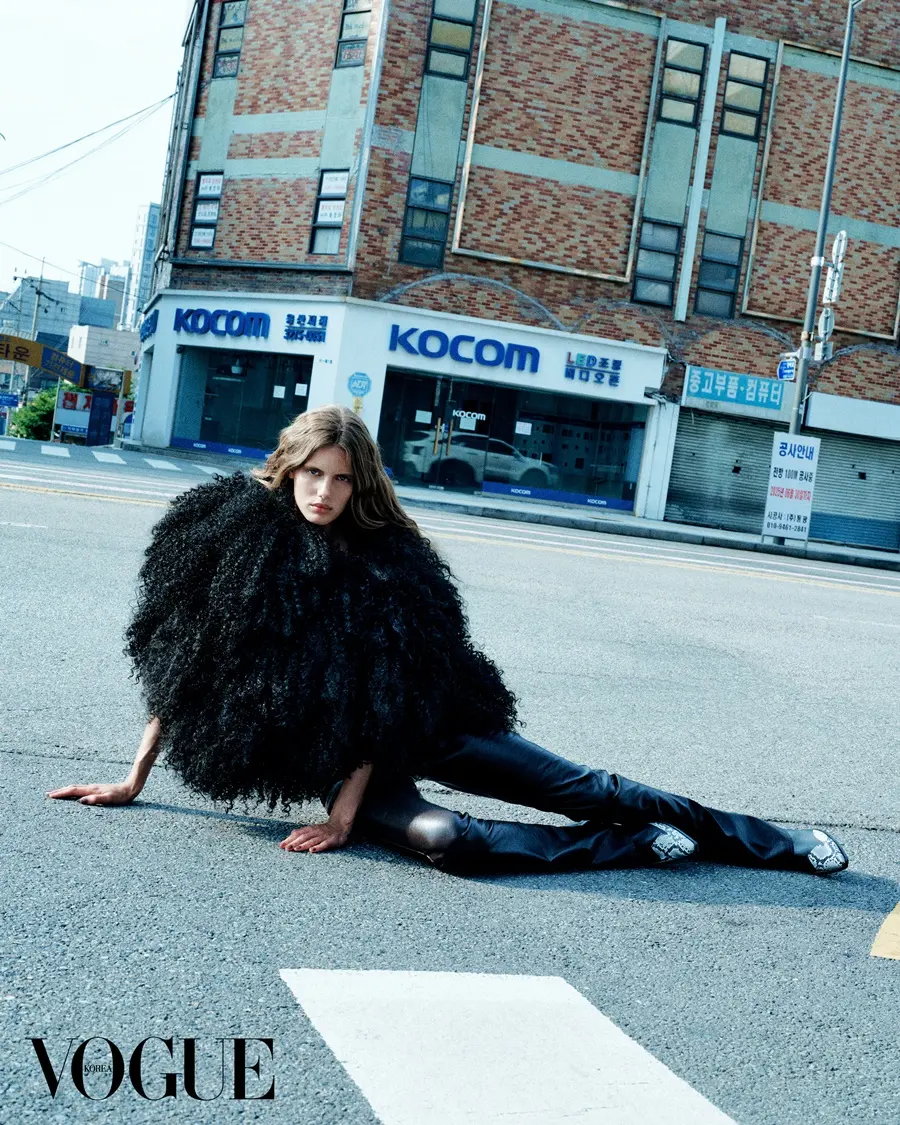Song Ah Woo, Junyeong Baek, Rosalieke Fuchs, Ella Dalton & Pierrick Gregoire @ VOGUE Korea July 2025