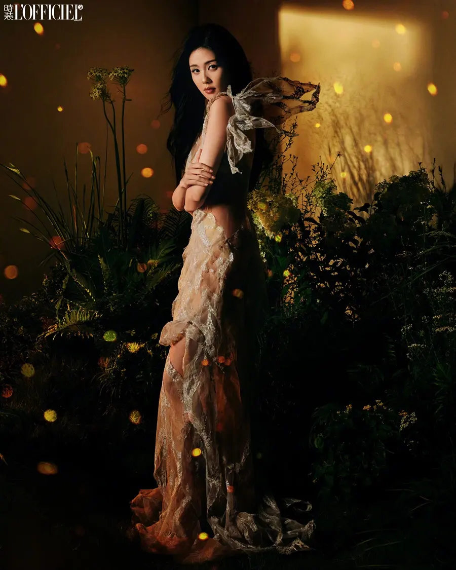 Bai Lu @ L&rsquo;OFFICIEL China August 2025