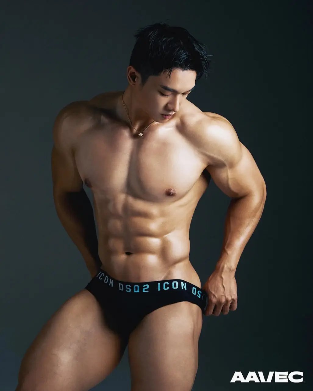 Fitness instructor : Gun Gun