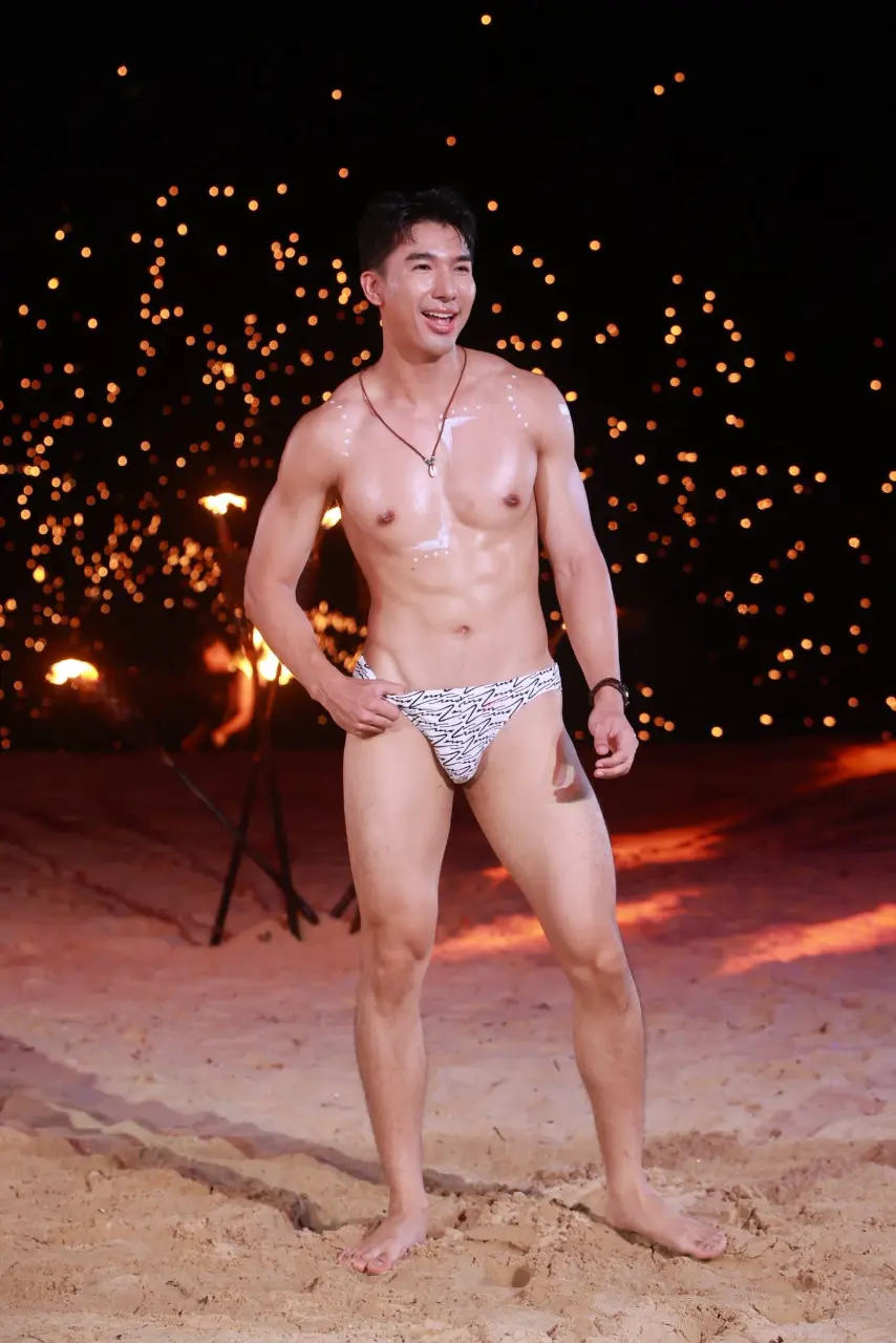 Mister International Thailand 2025 ชุดว่ายน้ำริมหาด