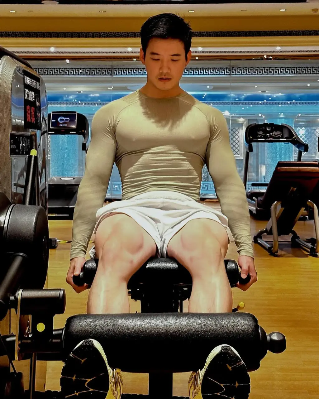Cool GUY : Louiewe卤蛋头