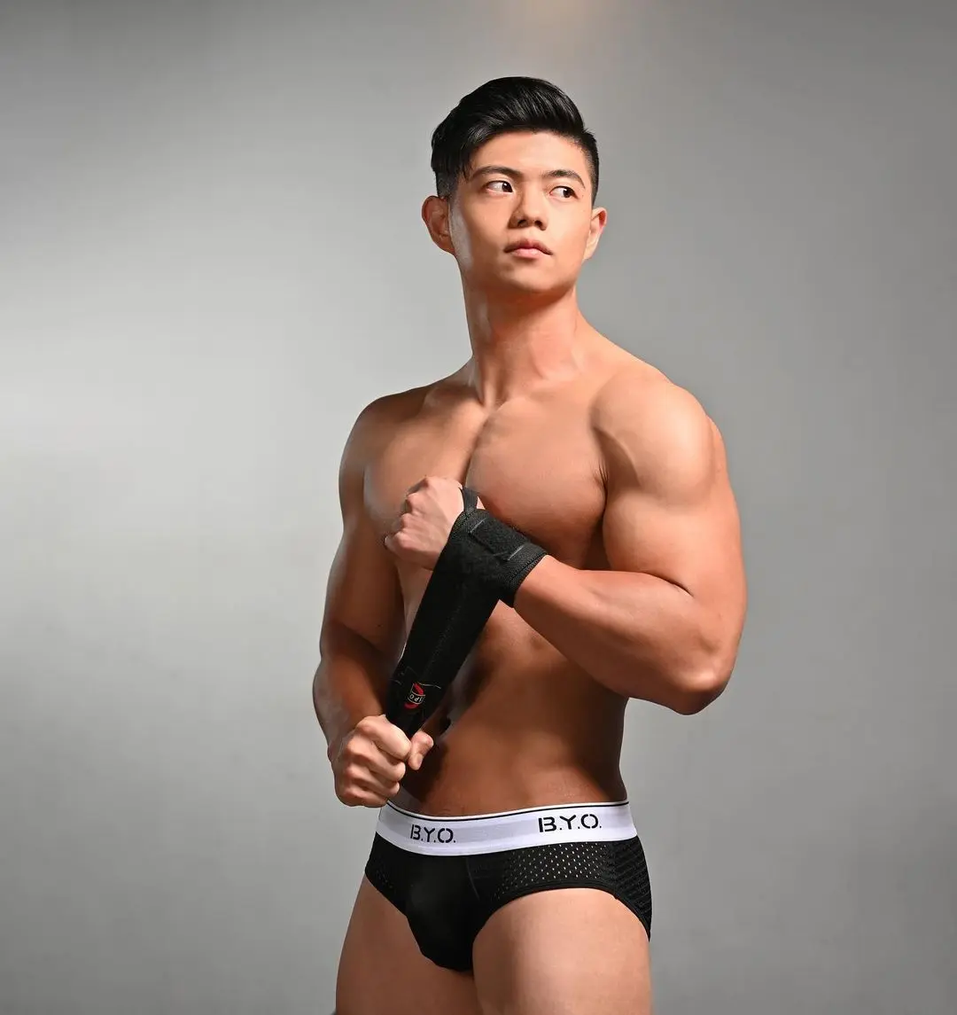 WNBF PRO : 萬紀威 / Wei.