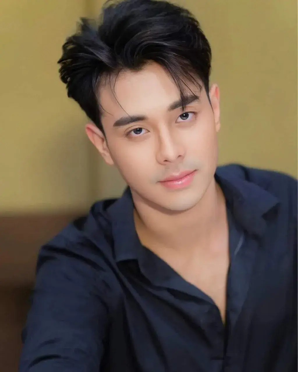 หล่อน่ารัก