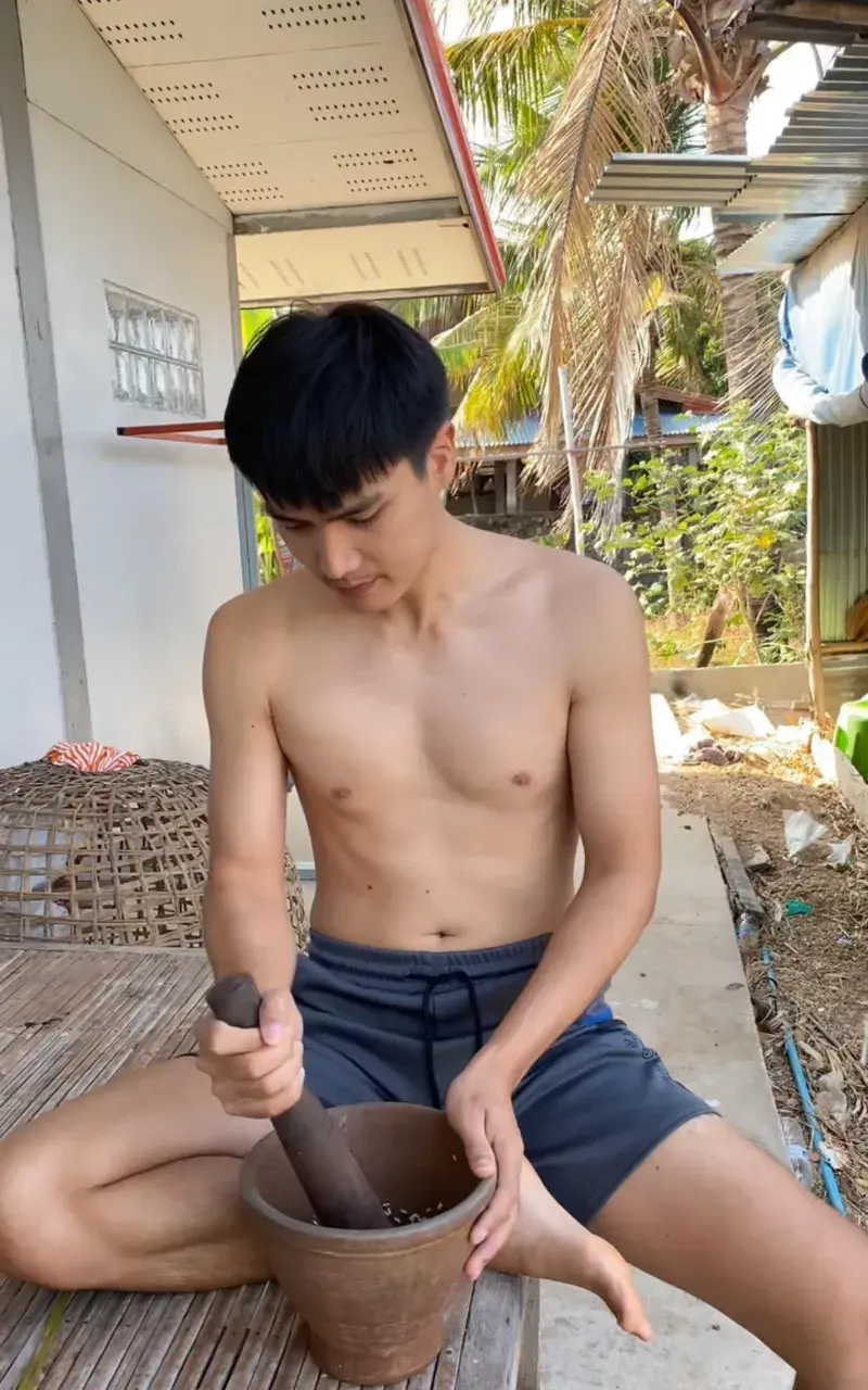 เผลอเลีย