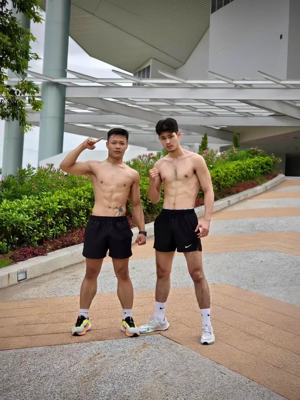 แซ๋บเลียสาก