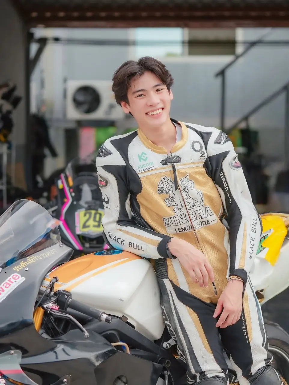 อิงค์ อัศวานันท์ แชมป์Super Bike