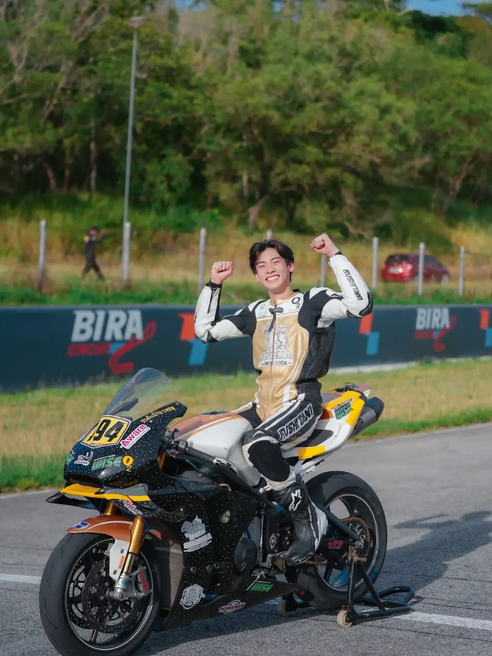 อิงค์ อัศวานันท์ แชมป์Super Bike