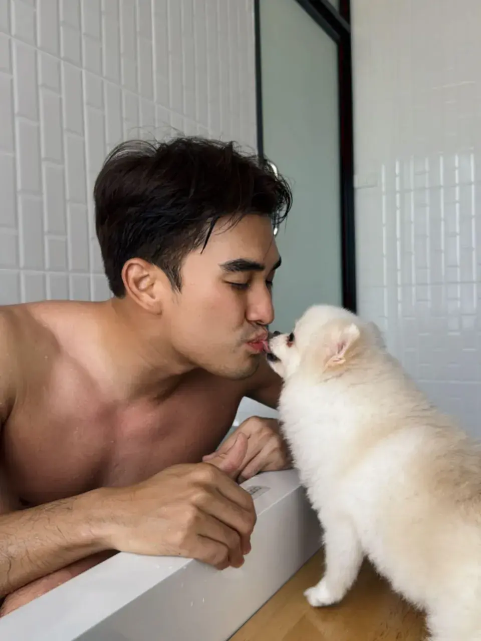 หลงรักอยากโดนจัง