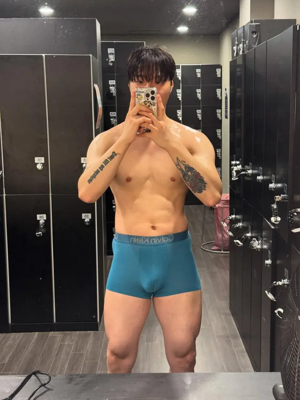 หนุ่มเกาหลีงานดี