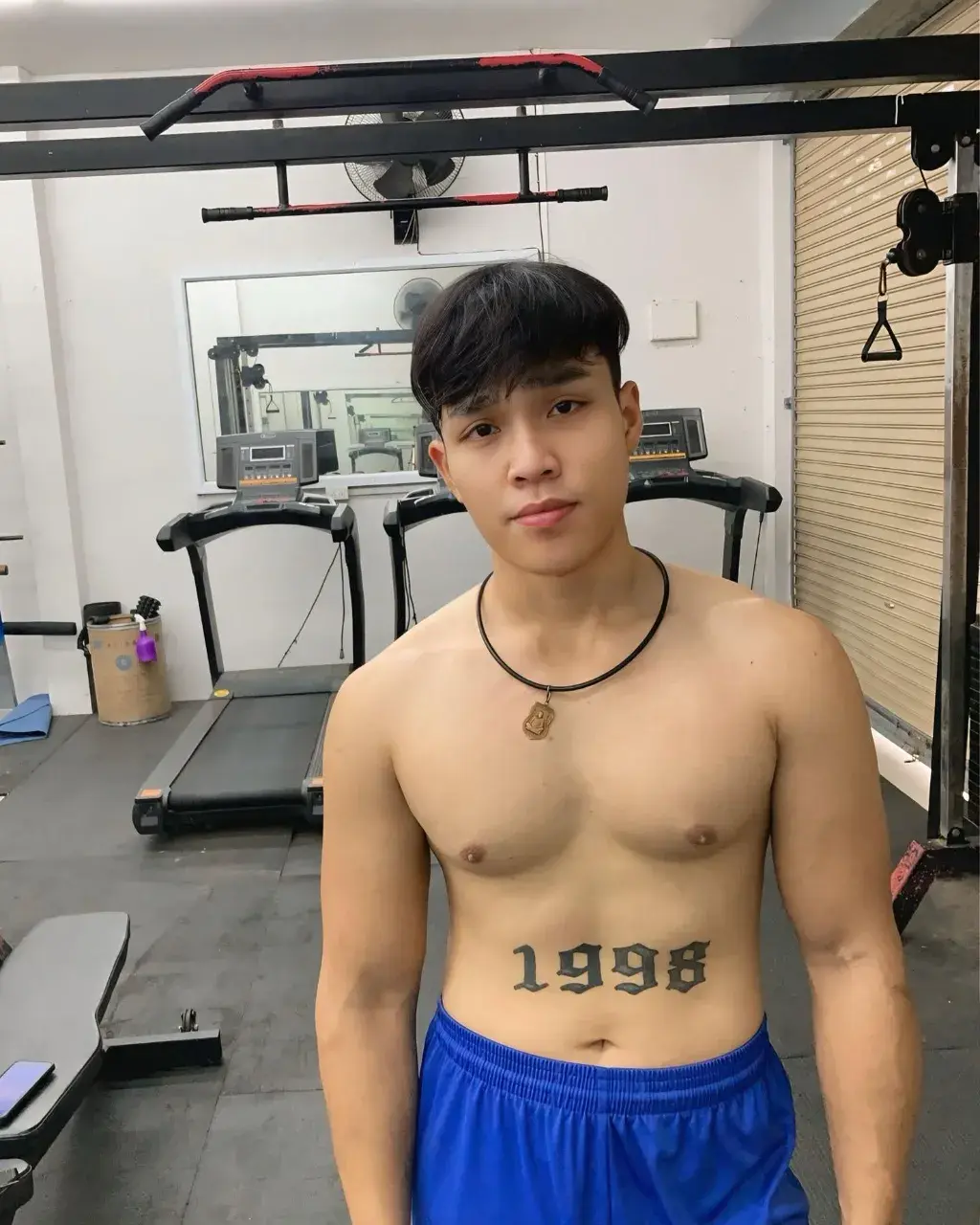 อกแน่นๆอยากซบ