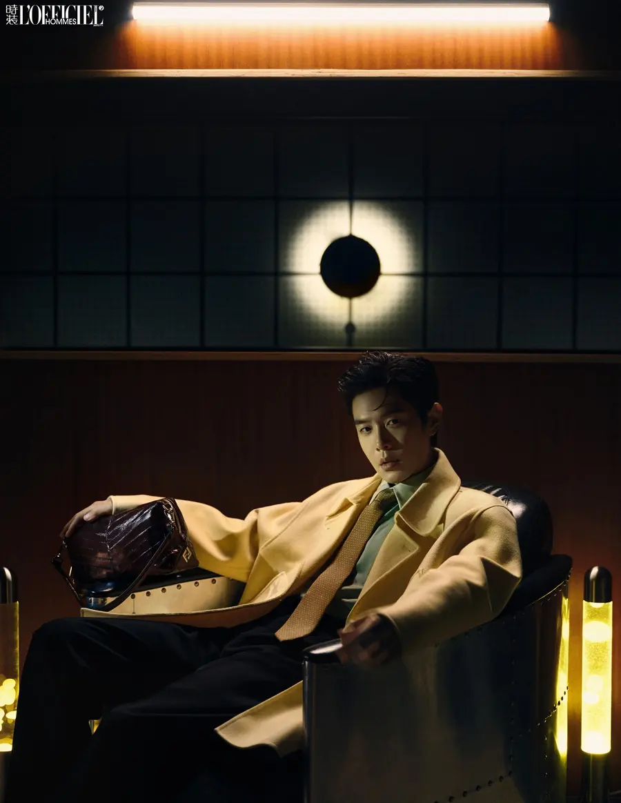 Zhang Ruoyun @ L&rsquo;OFFICIEL HOMMES China July 2025