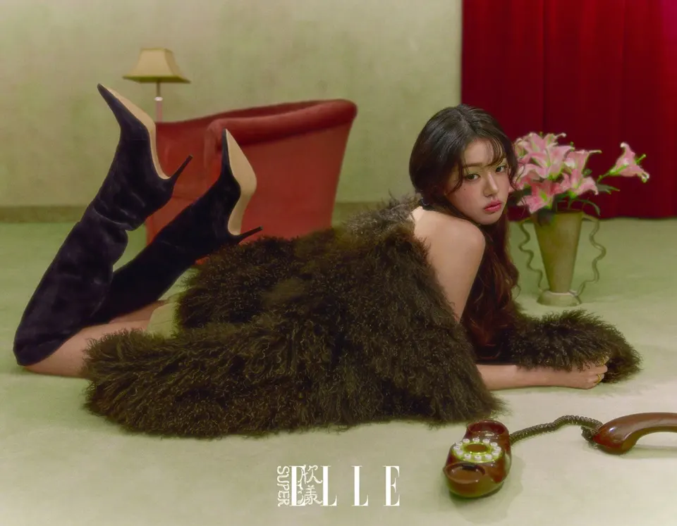 (IVE) Jang Wonyoung @ SuperELLE China September 2025