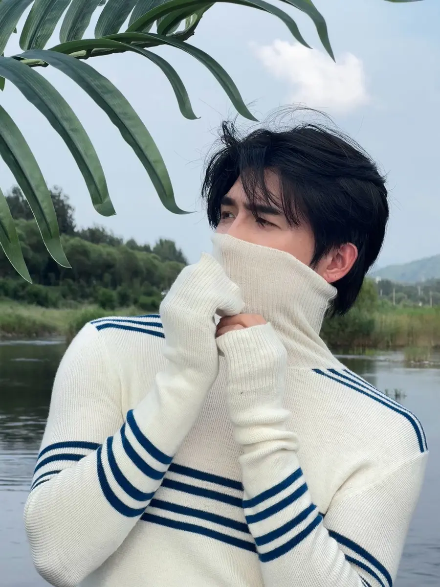 บูม รวีวิชญ์ @ Harper&rsquo;s BAZAAR China August 2025