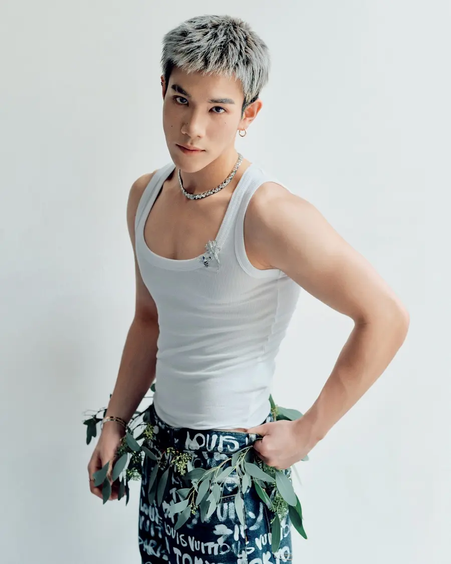 โฟร์ท-ณัฐวรรธน์ @ Harper&rsquo;s BAZAAR Singapore September 2025