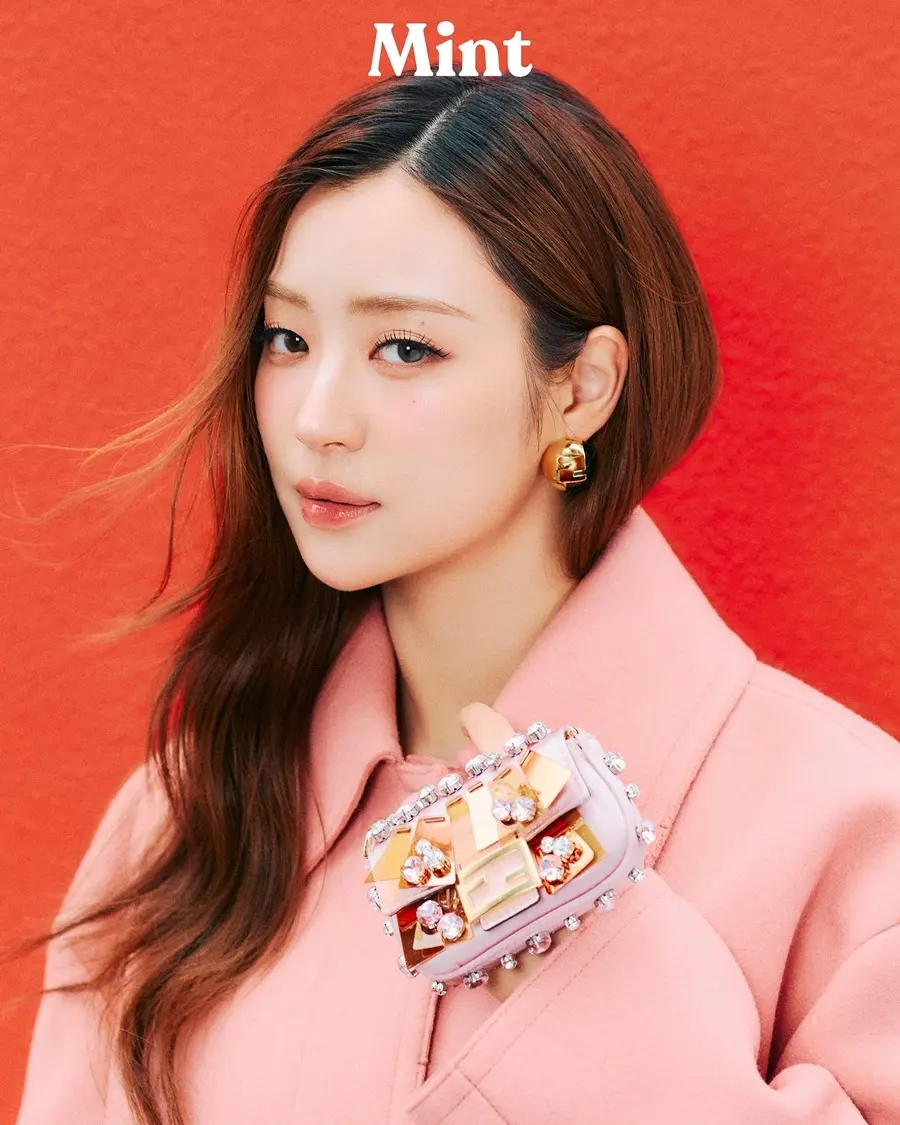 สกาย-วงศ์รวี , นานิ หิรัญกฤษฎิ์ , ลีน่า-ลลินา & หมิว-ณัชชา @ Mint Magazine Pre-Fall 2025