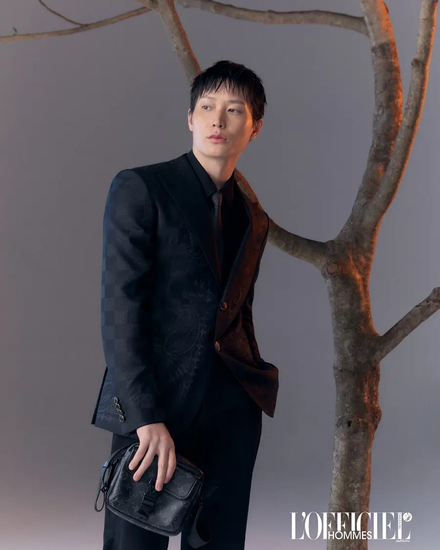 ไอซ์ซึ-ณัฐรัตน์ @ L&rsquo;OFFICIEL HOMMES Thailand August 2025