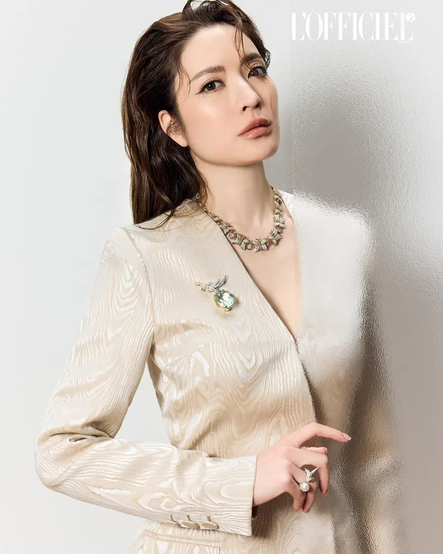 แอฟ-ทักษอร @ L&rsquo;OFFICIEL Thailand August 2025