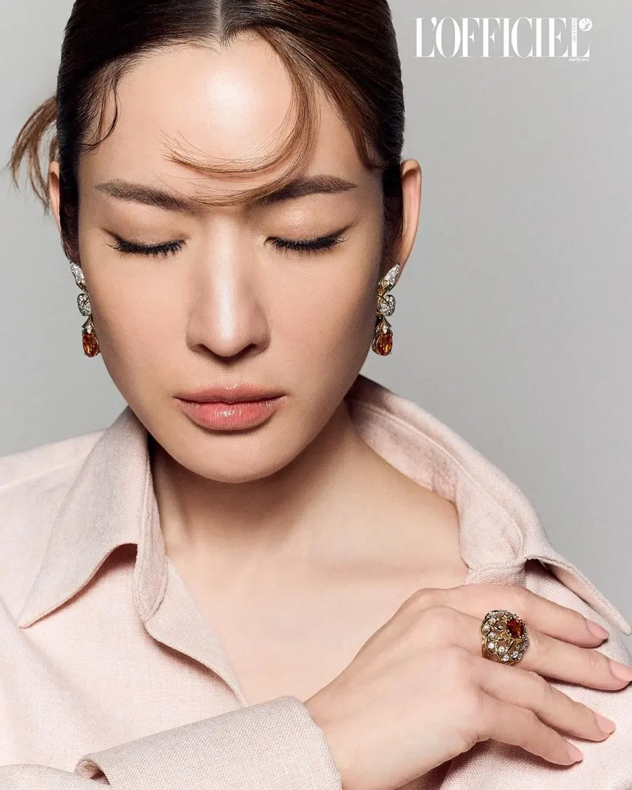 แอฟ-ทักษอร @ L&rsquo;OFFICIEL Thailand August 2025