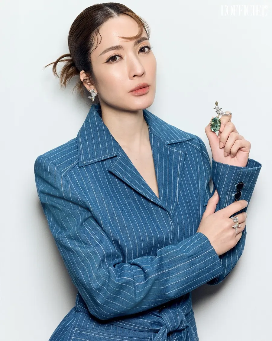 แอฟ-ทักษอร @ L&rsquo;OFFICIEL Thailand August 2025