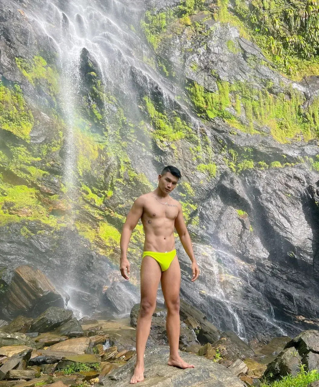 อยากไปเที่ยวน้ำตก