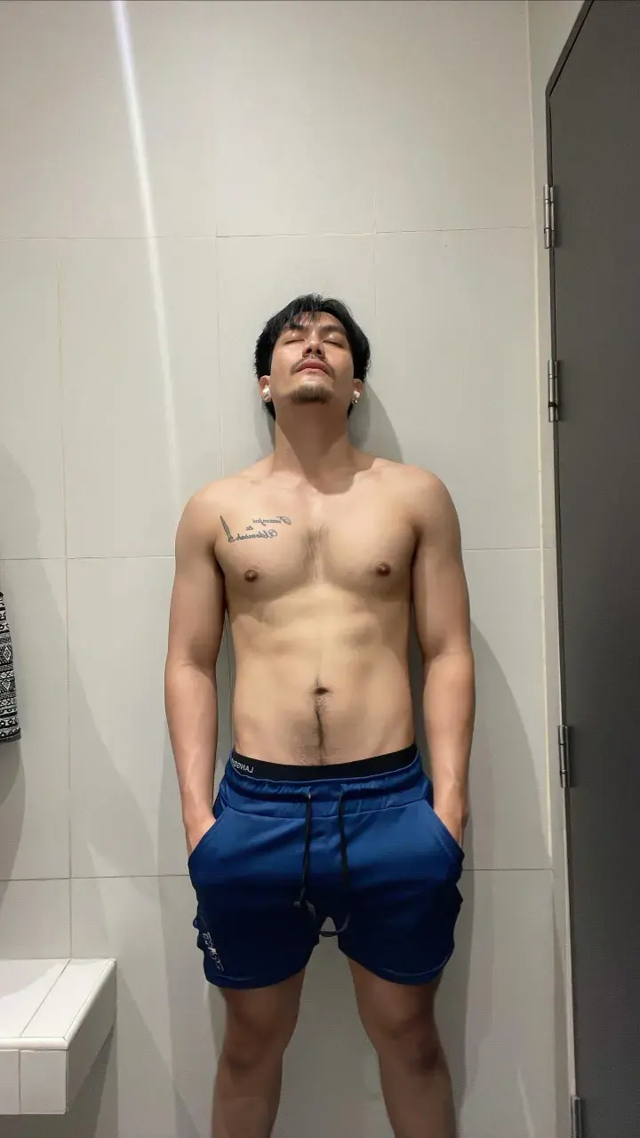 เห็นแล้วแข็ง