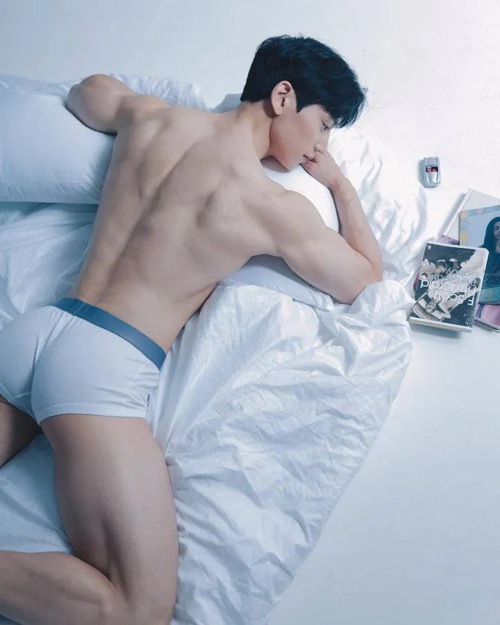 หนุ่มเกาหลีงานดี มีวาร์ป ( IG : daolum )