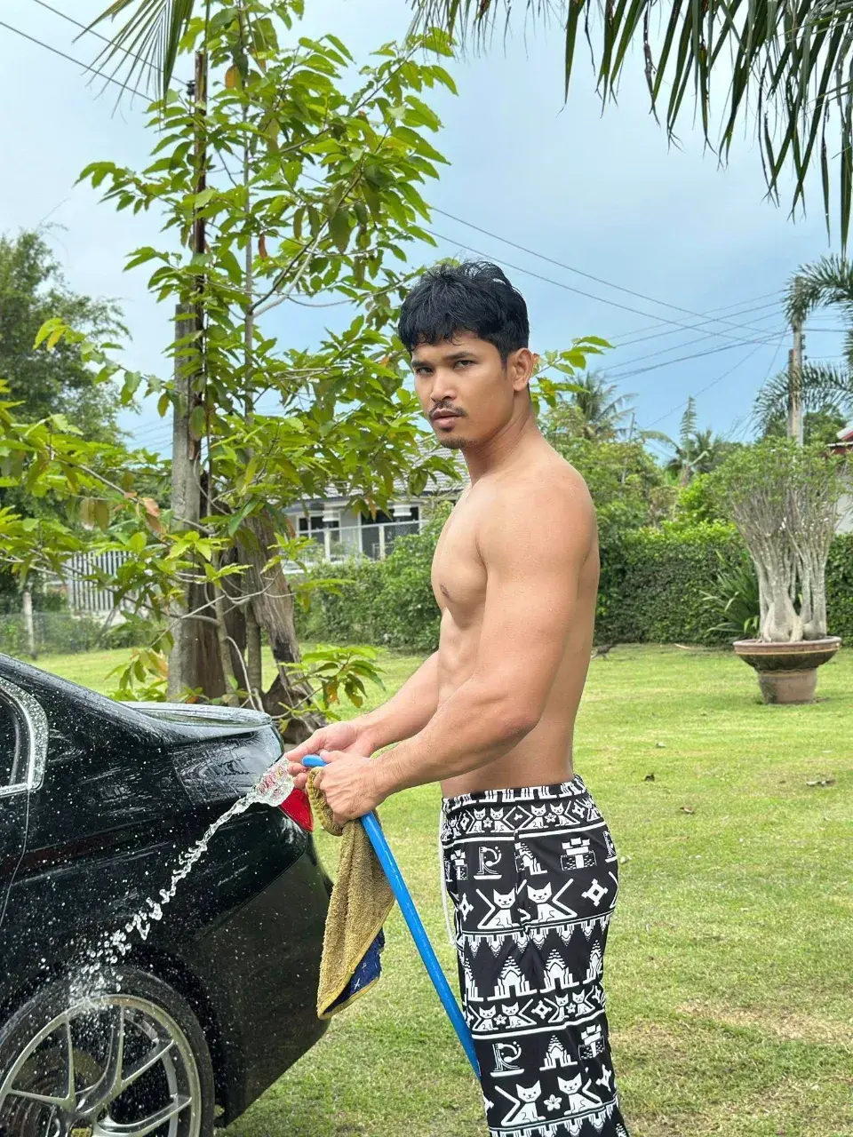 น้ำแตกกระจาย