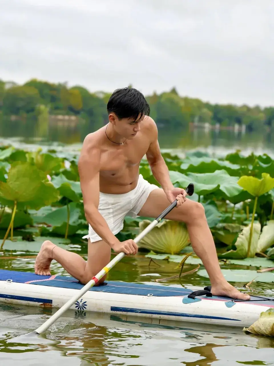 ล่องเรือกับหนุ่ม
