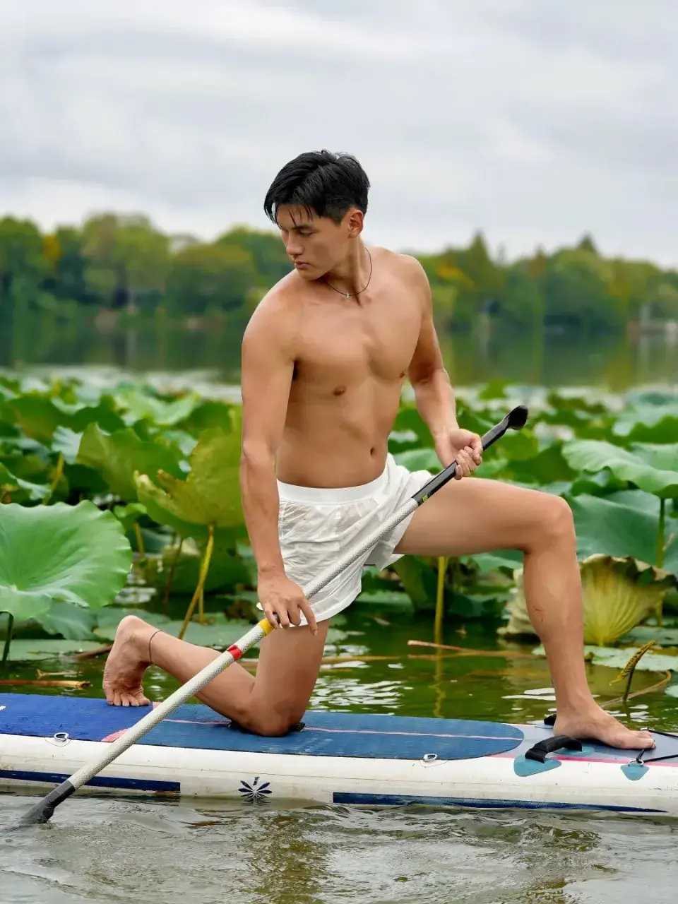 ล่องเรือกับหนุ่ม