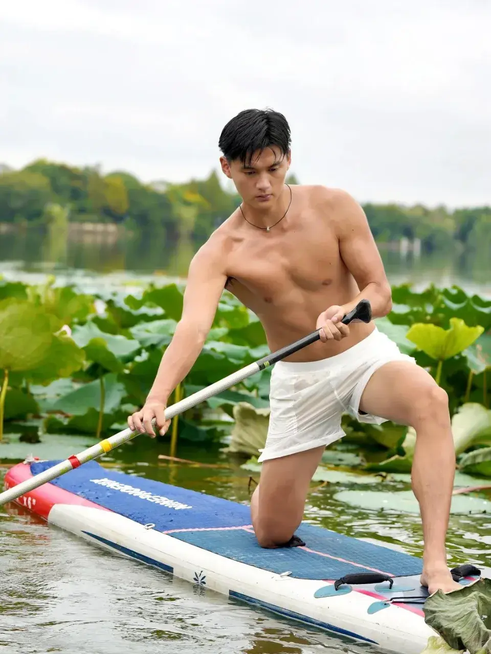 ล่องเรือกับหนุ่ม
