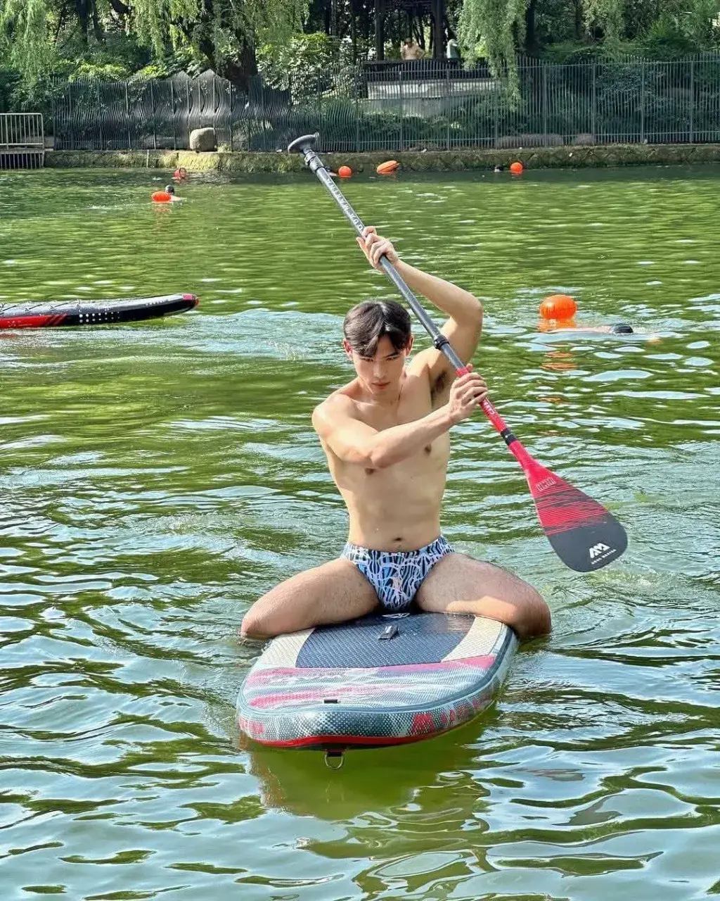 ล่องเรือกับหนุ่ม