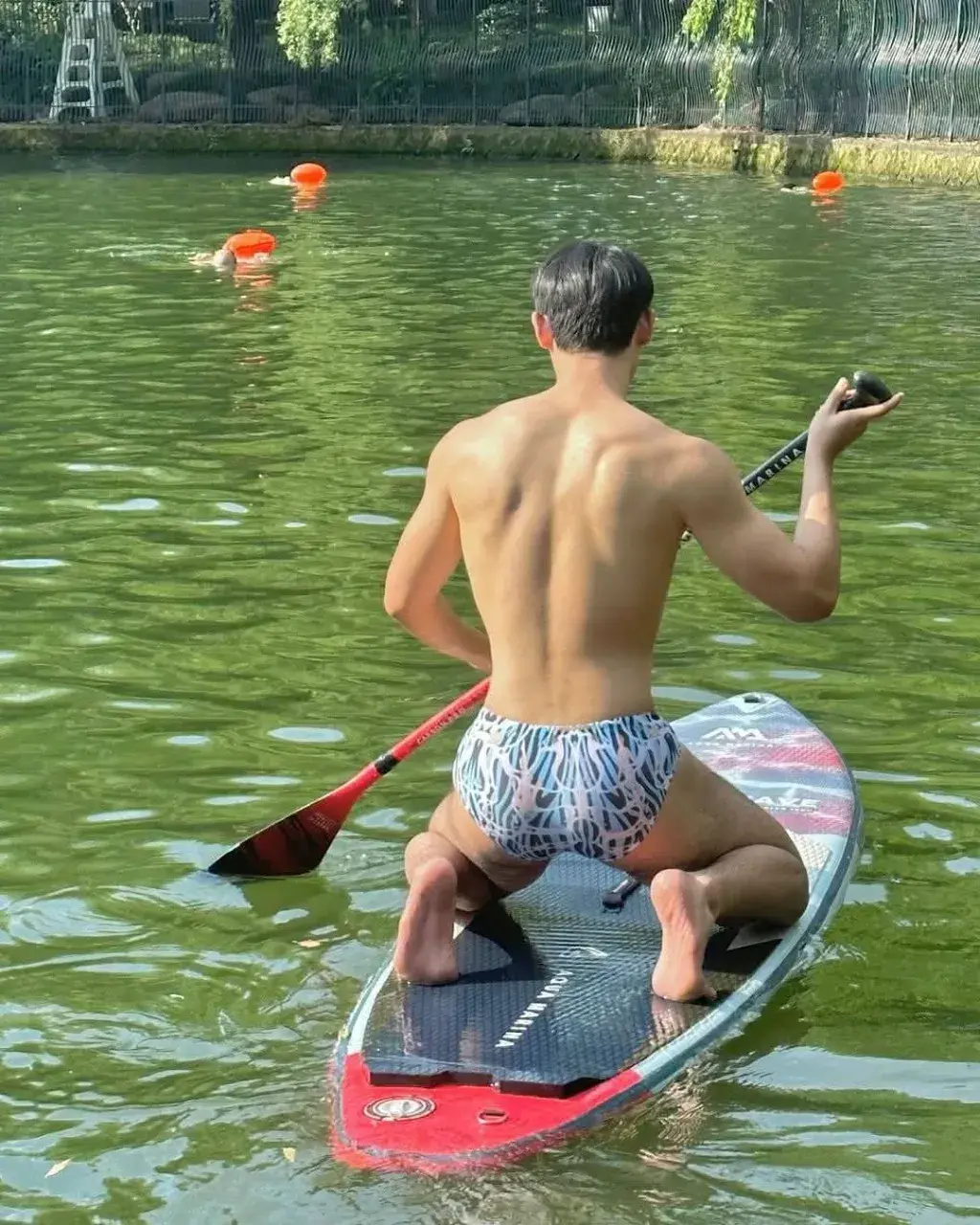 ล่องเรือกับหนุ่ม
