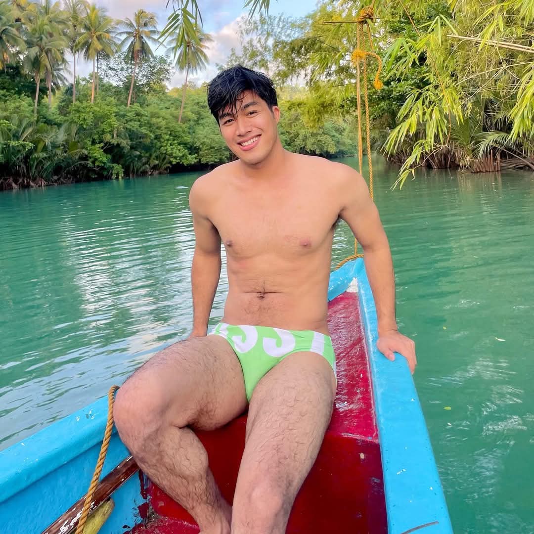 ล่องเรือกับหนุ่ม