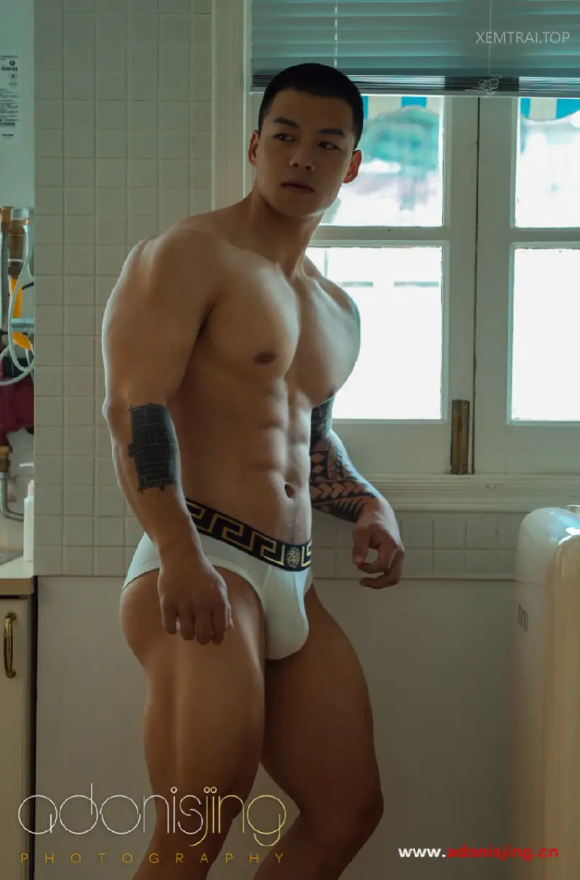 Photobook : UNIQUE 05 PART 01
