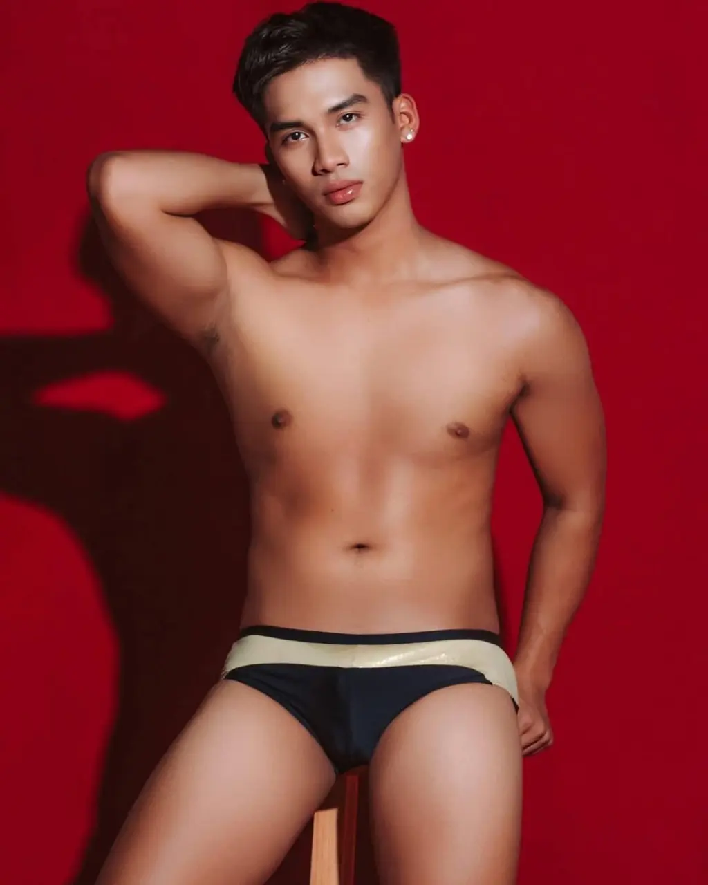 Visual Artist : Mark James Valdez