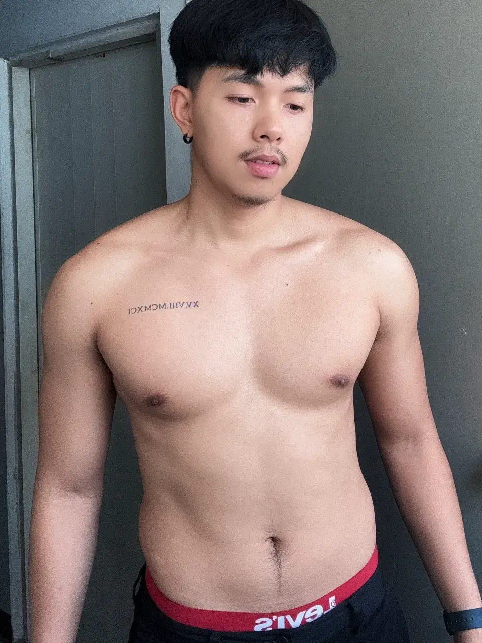 แฉะแล้วเคยอม