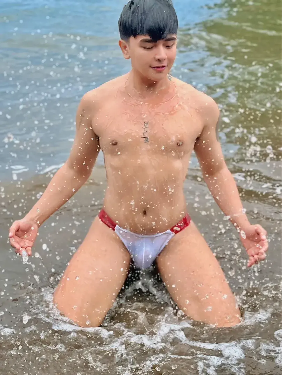 ริมหาด