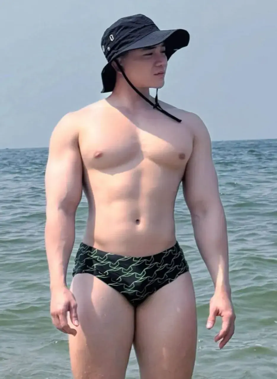 ริมหาด
