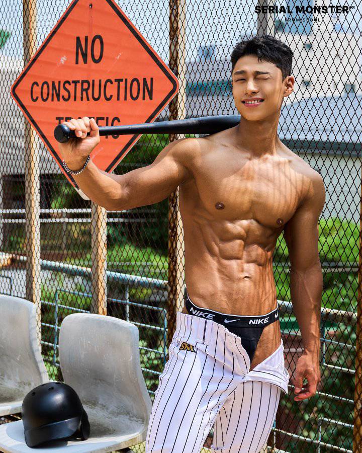 หนุ่มเกาหลีงานดี มีวาร์ป ( IG : 0muk.2 )